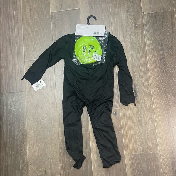 Totally Ghoul Totally Skelebones. NWT. Large 4-6 Infant/toddler - Picture 3 of 3